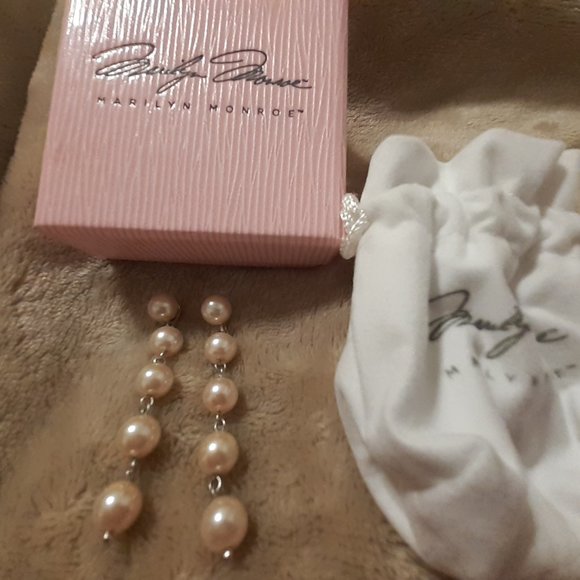 JTV Jewelry - MARILYN MONROE COLLECTION DANGLE DROP FAUX PEARLS